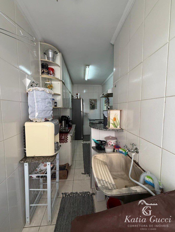 2052cdc7-be19-4ad5-baf3-8507b773efe7