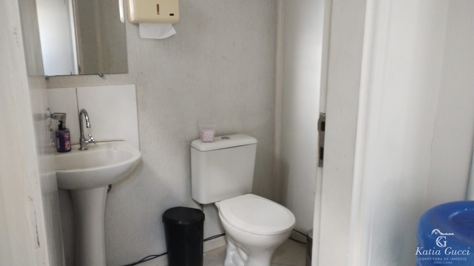 ccab1a44-cb20-4816-8b03-afb9574e2b2f