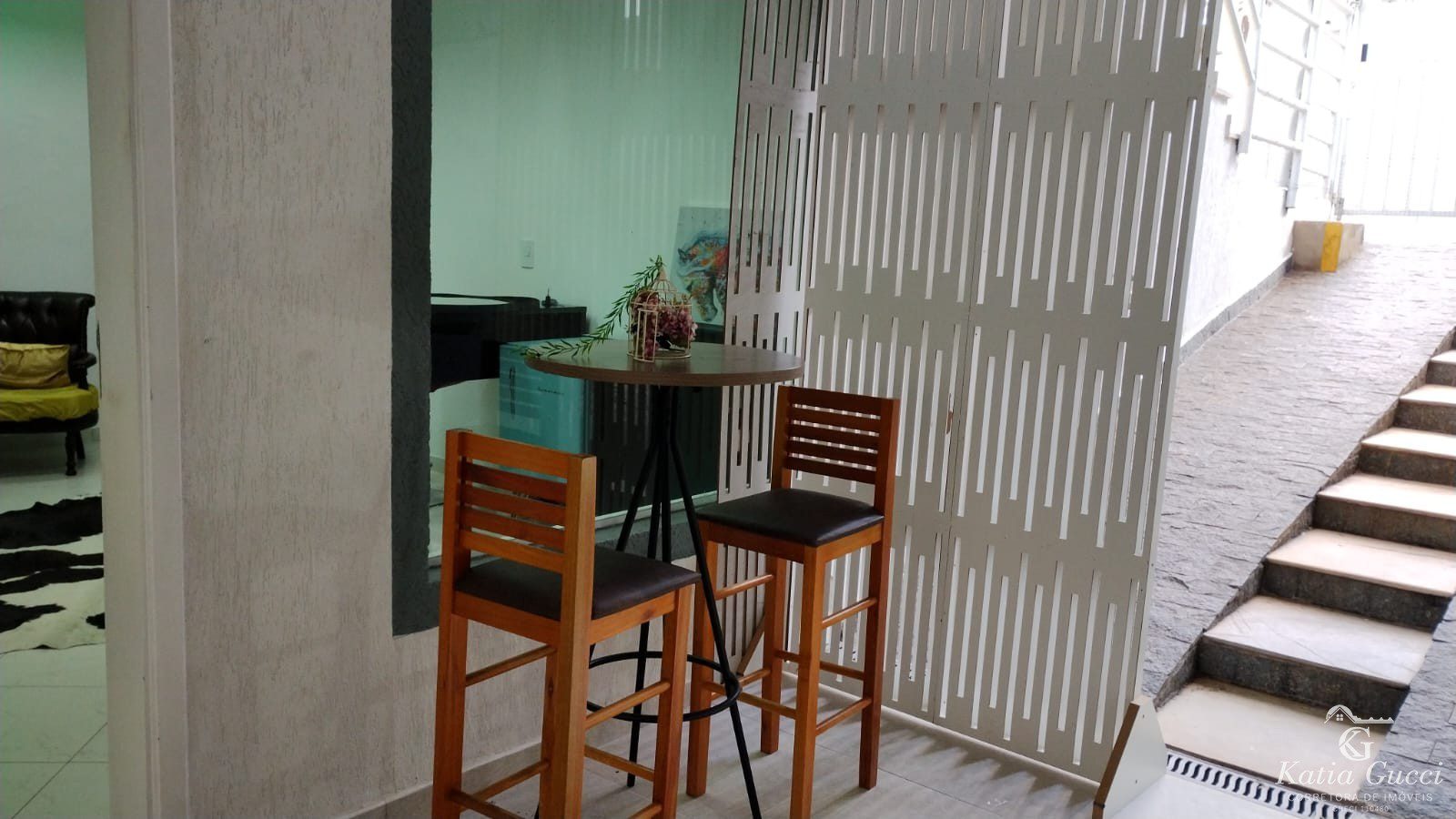 f497133e-2998-4ffe-997d-7db2bfa3a876