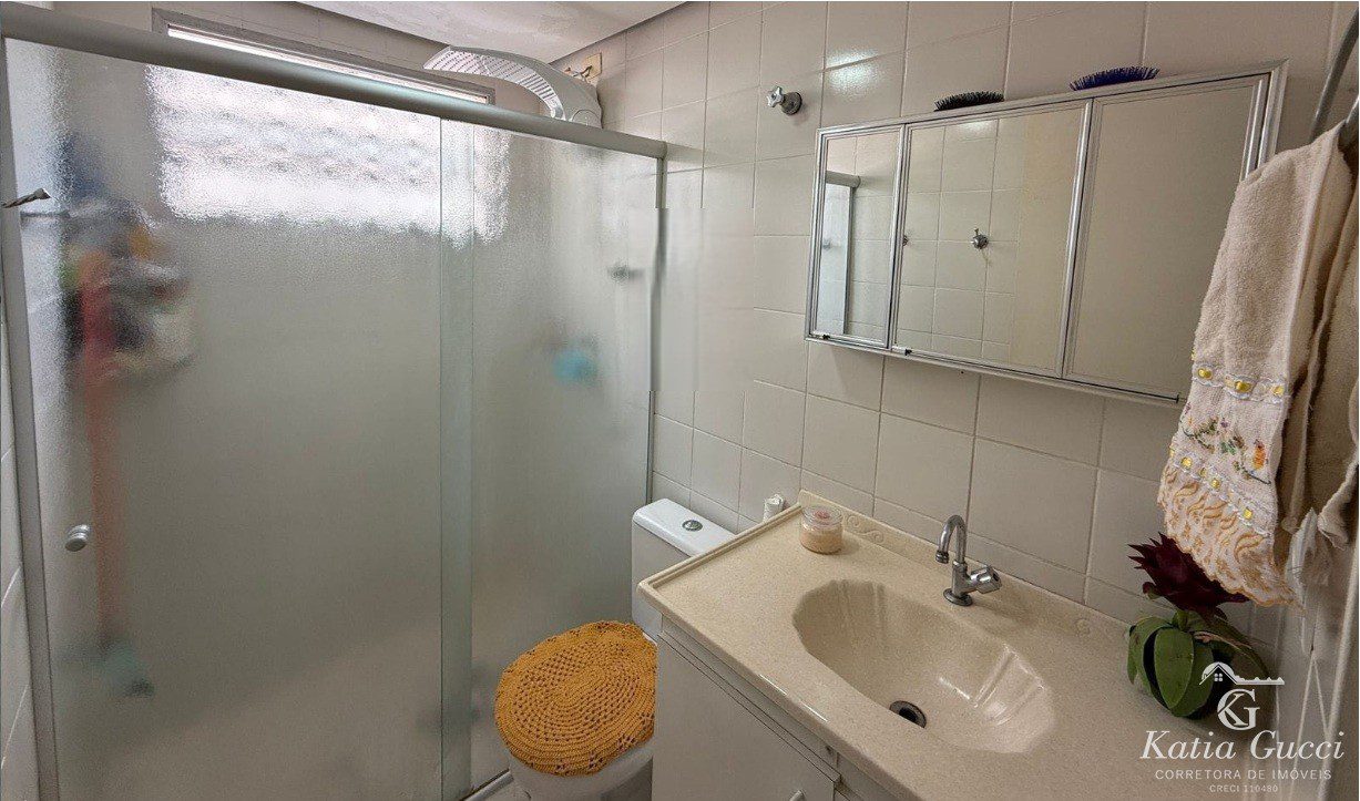 f712f7ab-788c-4d3d-87f5-f4b28d4763aa