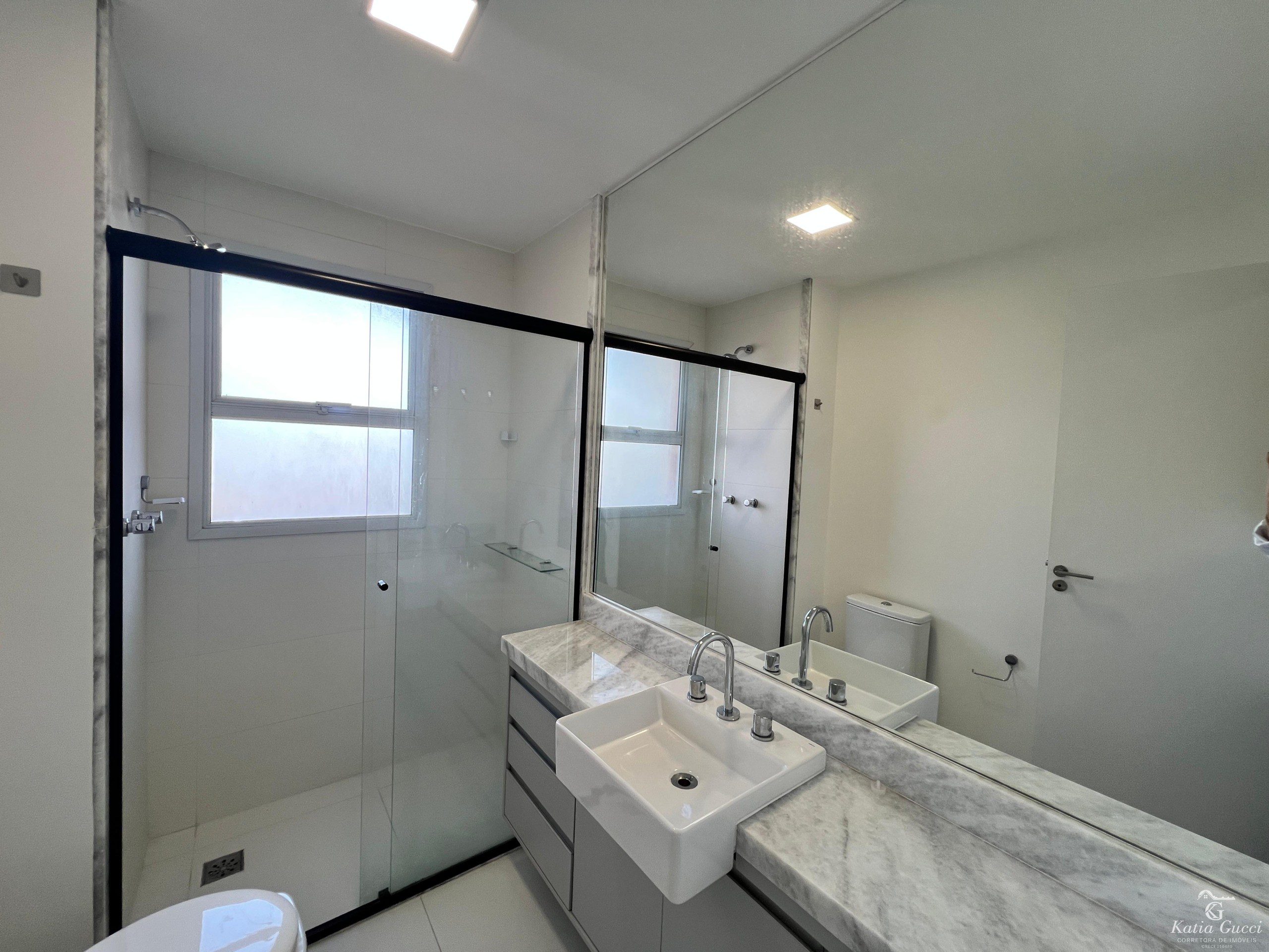 682ccb30-ef99-4d3d-973b-442f8af2322b