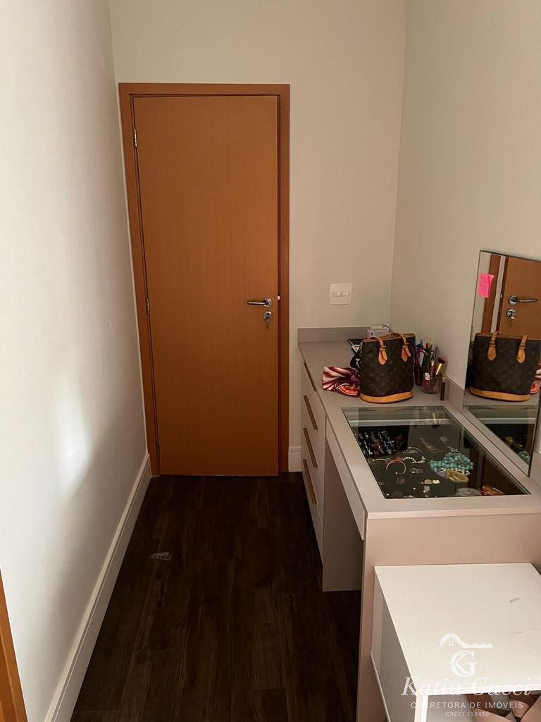 b2d3d6ae-a725-418d-b234-b81c1ad8b4f7