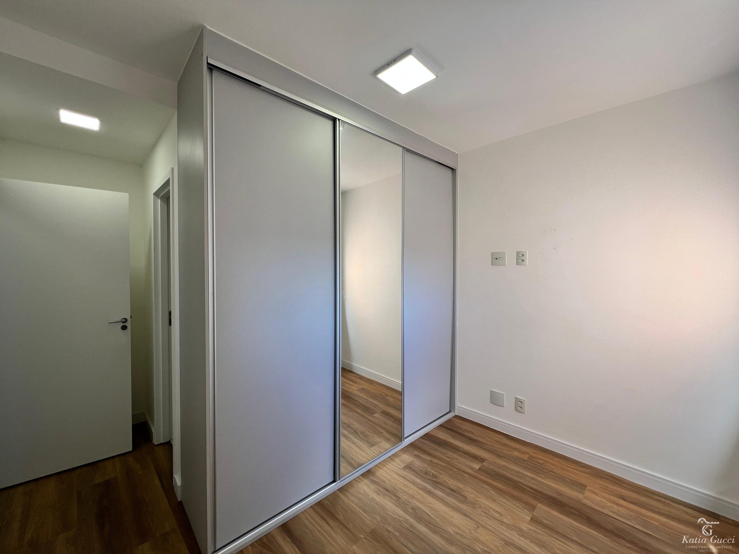 c4341d26-9723-48a2-b503-e10ddd68f537