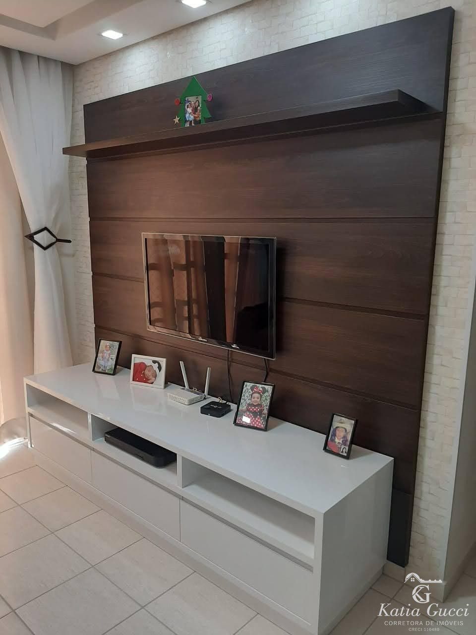 8d9a3f38-a52c-4f42-be0c-3af862d1bff2