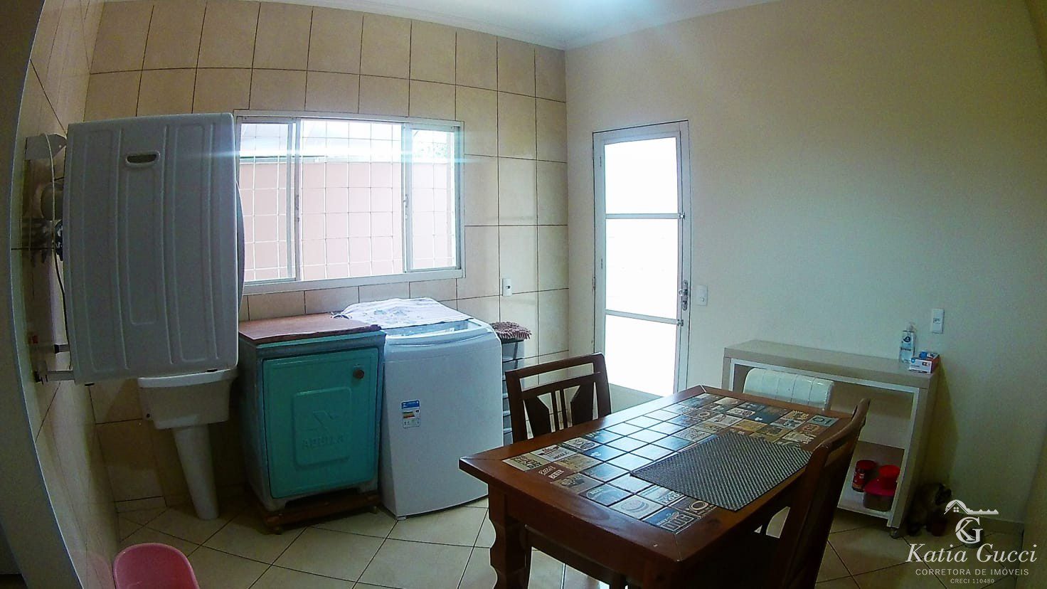 91c83218-9ff1-4f8a-924a-28bd93e23c78